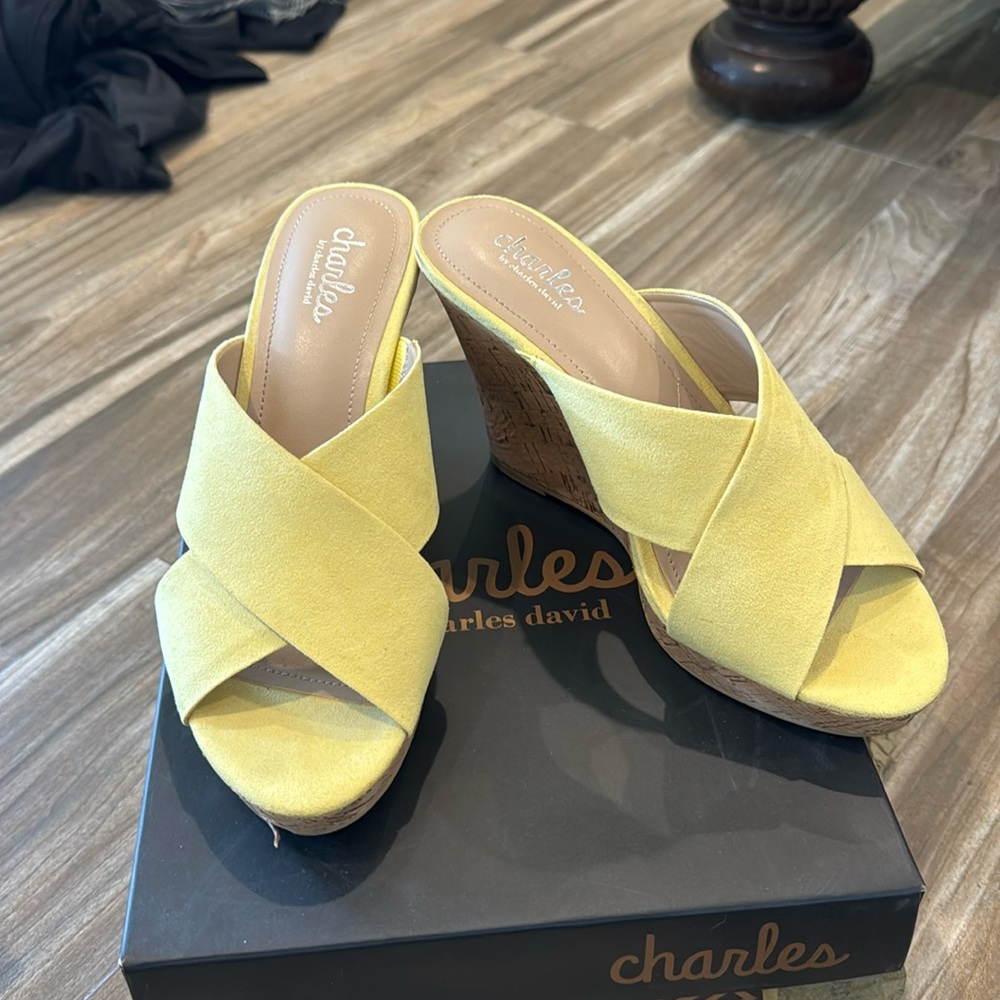 Charles By Charles David, Size 7 Latrice - image 1